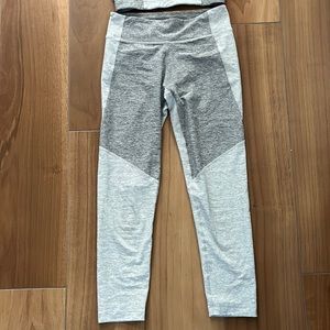 Outdoor Voices Yoga Leggings Size Medium